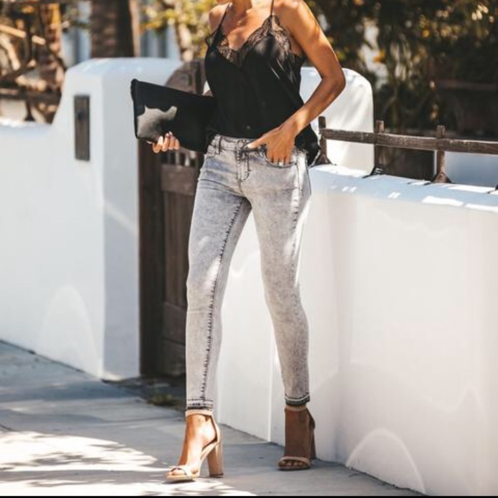 Ankle Crop Skinnies